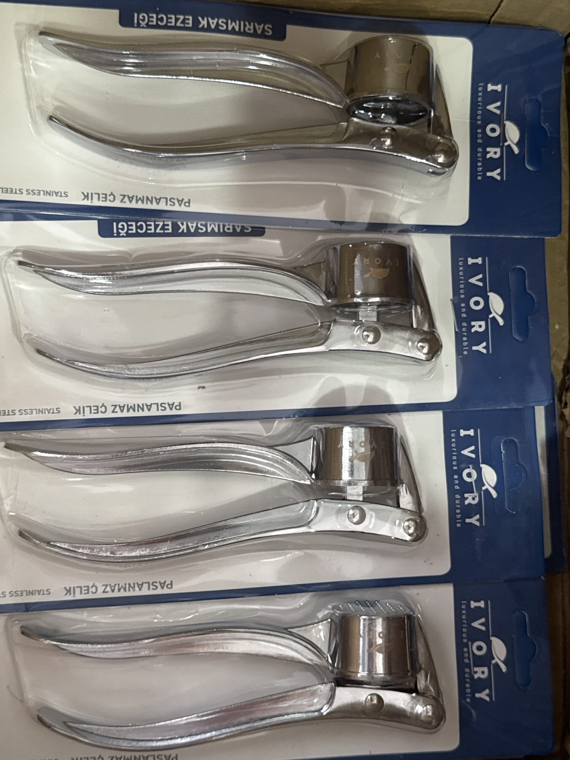 2a443522-d322-4d0f-bedf-76f04f08d835-5557-0000050675278a83_file Ivory Çelik Sarımsak Ezici Kollu Pres Modeli - Görsel 1